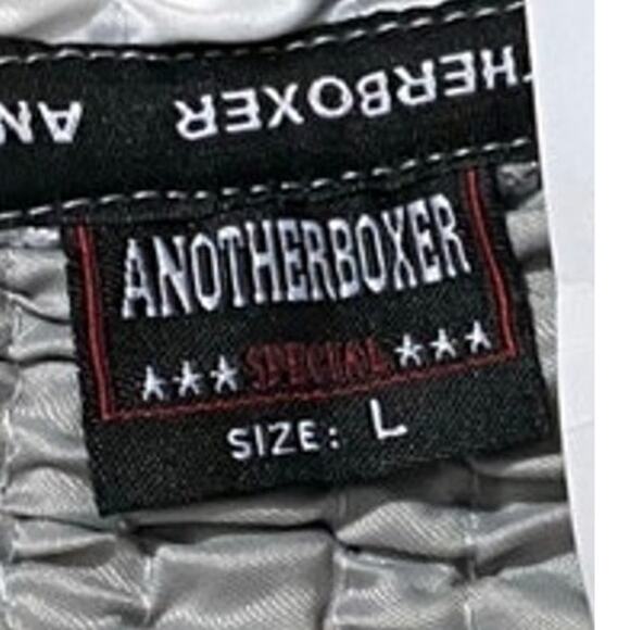 Another Boxer Youth Silver Boxing Shorts Size L Gold Embroidery Black Trim - Picture 8 of 8